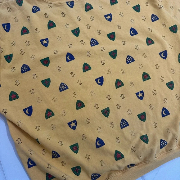 The Great Plains Clothing Company Size Large Mustard Yellow Sweatshirt - Crest - Picture 2 of 7